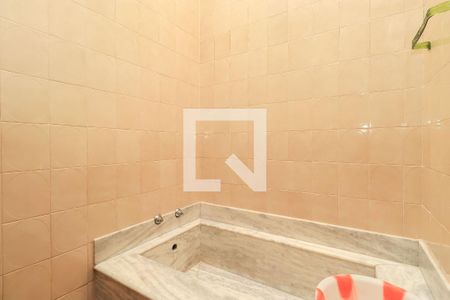 Casa à venda com 460m², 3 quartos e 6 vagas Casa à venda com 460m², 3 quartos e 6 vagasBanheiro da Suíte 3