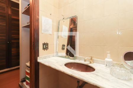 Casa à venda com 460m², 3 quartos e 6 vagas Casa à venda com 460m², 3 quartos e 6 vagasBanheiro da Suíte 3