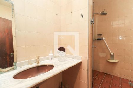 Casa à venda com 460m², 3 quartos e 6 vagas Casa à venda com 460m², 3 quartos e 6 vagasBanheiro da Suíte 3