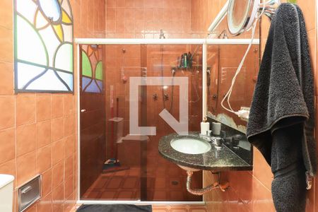 Casa à venda com 460m², 3 quartos e 6 vagas Casa à venda com 460m², 3 quartos e 6 vagasBanheiro da Suíte 1