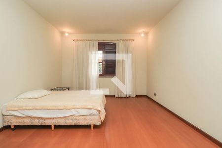 Casa à venda com 460m², 3 quartos e 6 vagas Casa à venda com 460m², 3 quartos e 6 vagasSuíte 3