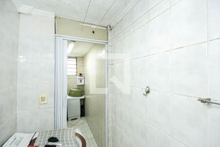 Apartamento à venda com 52m², 2 quartos e 1 vaga Apartamento à venda com 52m², 2 quartos e 1 vagaBanheiro