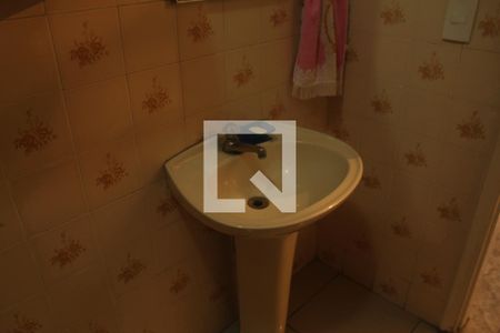 Casa à venda com 140m², 3 quartos e 3 vagasBanheiro