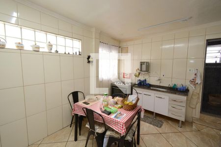 Casa à venda com 333m², 7 quartos e 8 vagasCozinha - Casa 2
