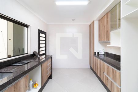 Casa à venda com 250m², 3 quartos e 2 vagas Casa à venda com 250m², 3 quartos e 2 vagasCozinha