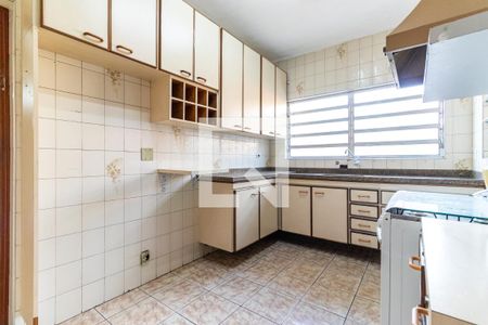 Casa à venda com 250m², 3 quartos e 3 vagas Casa à venda com 250m², 3 quartos e 3 vagasCozinha