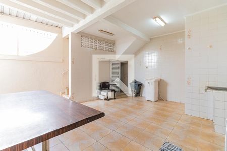 Casa à venda com 250m², 3 quartos e 3 vagas Casa à venda com 250m², 3 quartos e 3 vagasÁrea de Serviço