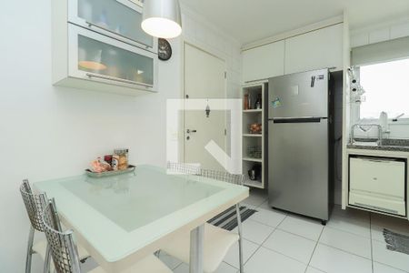 Apartamento à venda com 143m², 3 quartos e 2 vagas Apartamento à venda com 143m², 3 quartos e 2 vagasCozinha