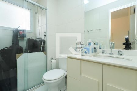 Apartamento à venda com 143m², 3 quartos e 2 vagas Apartamento à venda com 143m², 3 quartos e 2 vagasBanheiro da Suíte 1