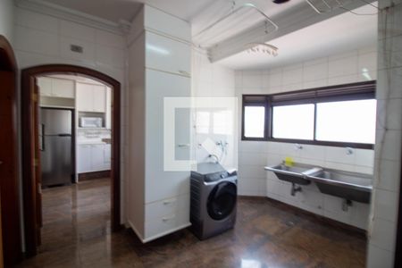 Apartamento para alugar com 367m², 4 quartos e 4 vagasÁrea de Serviço