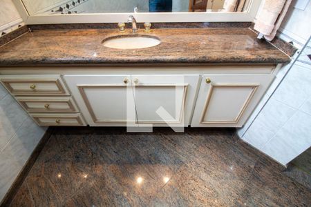 Apartamento para alugar com 367m², 4 quartos e 4 vagasBanheiro da Suíte 4