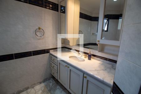 Apartamento para alugar com 367m², 4 quartos e 4 vagasBanheiro da Suíte 3