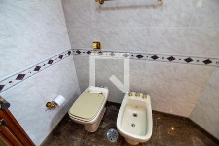 Apartamento para alugar com 367m², 4 quartos e 4 vagasBanheiro da Suíte 4