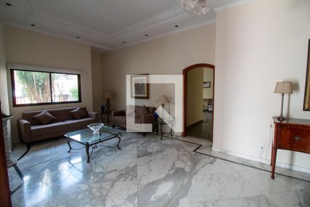 Apartamento para alugar com 367m², 4 quartos e 4 vagasHall social