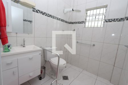 Casa à venda com 210m², 4 quartos e 3 vagas Casa à venda com 210m², 4 quartos e 3 vagasBanheiro
