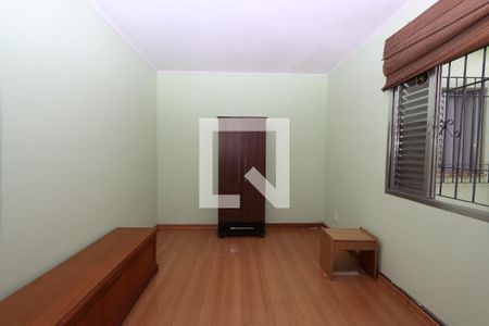 Casa à venda com 210m², 4 quartos e 3 vagas Casa à venda com 210m², 4 quartos e 3 vagasQuarto 1