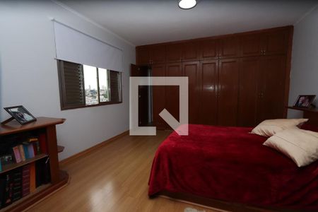Casa à venda com 210m², 4 quartos e 3 vagas Casa à venda com 210m², 4 quartos e 3 vagasSuíte master