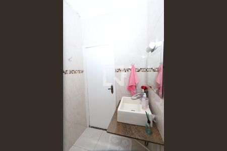 Casa à venda com 210m², 4 quartos e 3 vagas Casa à venda com 210m², 4 quartos e 3 vagasLavabo