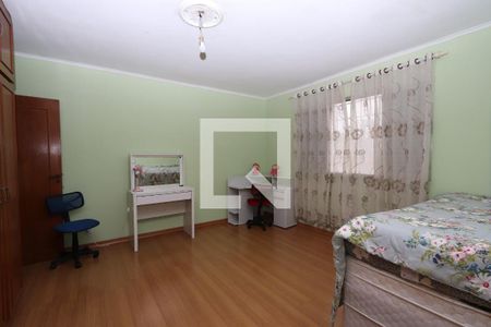 Casa à venda com 210m², 4 quartos e 3 vagas Casa à venda com 210m², 4 quartos e 3 vagasQuarto 2