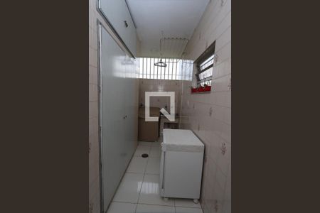 Casa à venda com 210m², 4 quartos e 3 vagas Casa à venda com 210m², 4 quartos e 3 vagasÁrea de Serviço