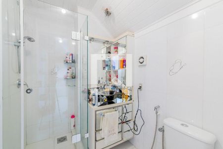Casa à venda com 257m², 4 quartos e 4 vagas