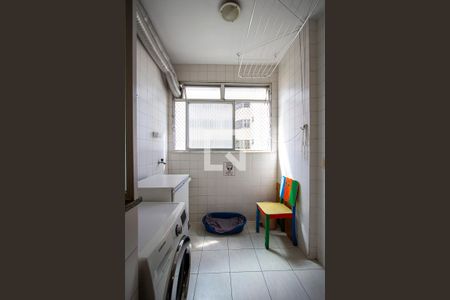 Apartamento à venda com 115m², 3 quartos e 1 vagaÁrea de Serviço