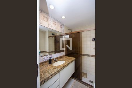 Apartamento à venda com 115m², 3 quartos e 1 vagaBanheiro Social