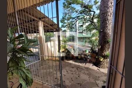 Casa à venda com 149m², 4 quartos e 3 vagas Casa à venda com 149m², 4 quartos e 3 vagasEntrada