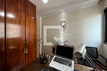 Apartamento à venda com 450m², 4 quartos e 6 vagasQuarto 2