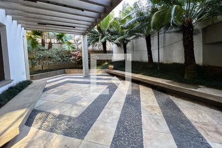 Apartamento à venda com 450m², 4 quartos e 6 vagasÁrea externa