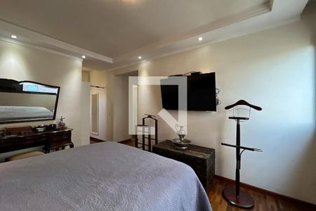 Apartamento à venda com 450m², 4 quartos e 6 vagasSuíte 2