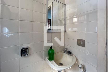 Apartamento à venda com 450m², 4 quartos e 6 vagasBanheiro de Serviço