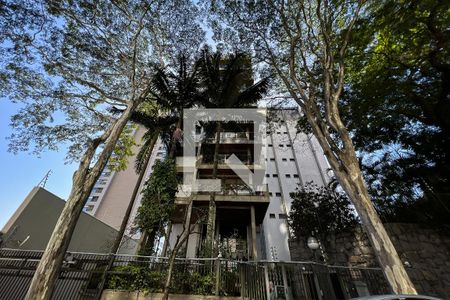 Apartamento à venda com 450m², 4 quartos e 6 vagasFachada