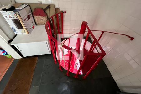 Apartamento à venda com 450m², 4 quartos e 6 vagasEscada