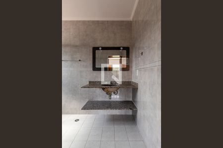 Casa à venda com 208m², 3 quartos e 2 vagasSuíte - Banheiro