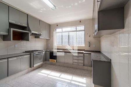 Casa à venda com 208m², 3 quartos e 2 vagasCozinha