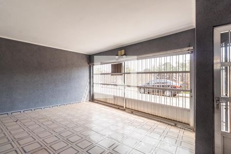 Casa à venda com 208m², 3 quartos e 2 vagasGaragem