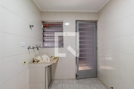 Casa à venda com 208m², 3 quartos e 2 vagasÁrea de Serviço
