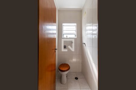 Casa à venda com 208m², 3 quartos e 2 vagasBanheiro de serviço