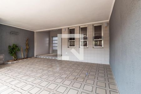 Casa à venda com 208m², 3 quartos e 2 vagasGaragem