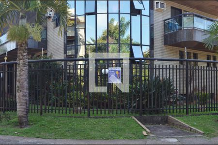 Apartamento à venda com 180m², 5 quartos e 3 vagas Apartamento à venda com 180m², 5 quartos e 3 vagasDetalhe