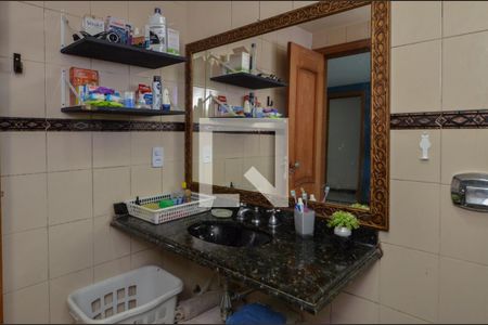 Apartamento à venda com 180m², 5 quartos e 3 vagas Apartamento à venda com 180m², 5 quartos e 3 vagasBanheiro da Suíte 3