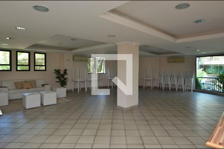 Apartamento à venda com 180m², 5 quartos e 3 vagas Apartamento à venda com 180m², 5 quartos e 3 vagasÁrea comum - Salão de festas