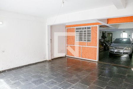 Casa à venda com 250m², 2 quartos e 8 vagasGaragem