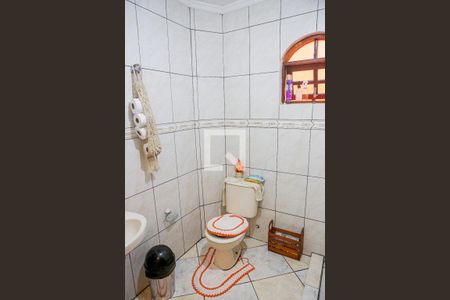 Casa à venda com 250m², 2 quartos e 8 vagasBanheiro