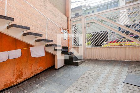 Casa à venda com 250m², 2 quartos e 8 vagasEntrada