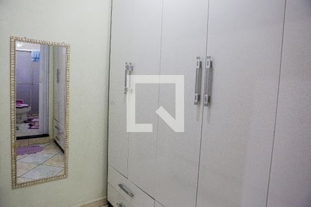 Casa à venda com 250m², 2 quartos e 8 vagasCloset
