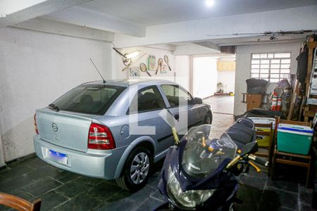 Casa à venda com 250m², 2 quartos e 8 vagasGaragem