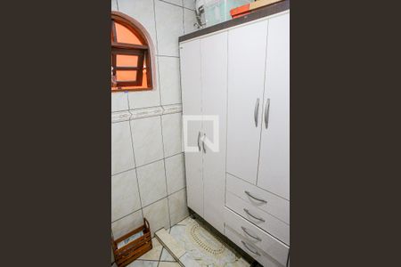 Casa à venda com 250m², 2 quartos e 8 vagasBanheiro