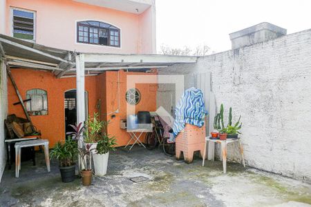 Casa à venda com 250m², 2 quartos e 8 vagasQuintal